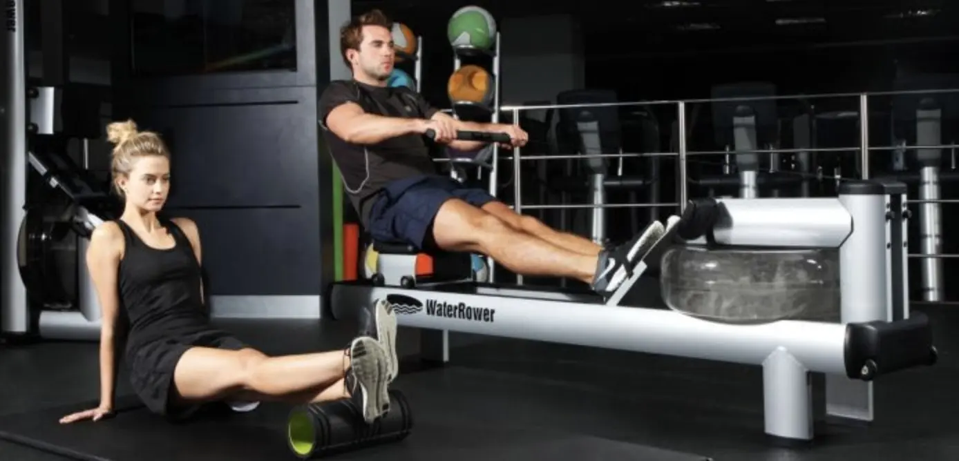 Rameur &agrave; eau WaterRower M1 HiRise avec moniteur S4